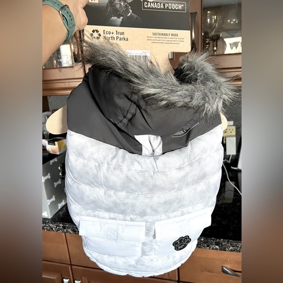 NWOT Canada Pooch winter jacket - Size 18 - Picture 3 of 7